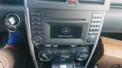 Original Mercedes Audio 20 CD MF2830 MP3-CD Bluetooth W169 W245 W639 W906 Radio  - Bild 1 von 4