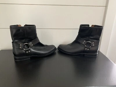 House of Harlow Portia Mujer Talla 6.5 Negro Cuero Botas Arnés Tacón Bota Nuevo Foto 1 de 4