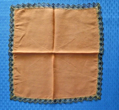 Pañuelo vintage marrón con bordes de encaje - 9" pañuelo cuadrado de bolsillo Foto 1 de 4