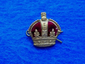 WWI, WWII BRITISH MILITARY OFFICERS GILT RANK CROWN + CLOTH & PIN - Picture 1 of 2