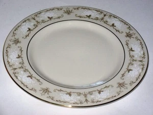 Ridgewood Brentwood Castle White on Cream Bread & Butter Plate s - Picture 1 of 1