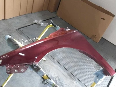 2015 Chrysler 200 Left Fender Red Used 553097 4DR Sedan 120K Miles - Image 1 of 4