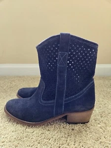 LH by La Halle slouchy ankle boots womens EU 38 blue suede western style - Picture 1 of 10