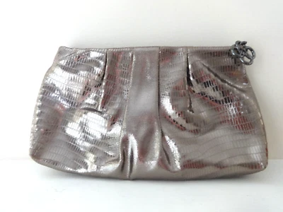 BOLSO DE MANO BOLSO CLUTCH STELLA & DOT BOLSO DE MANO BOLSILLO DORADO METÁLICO TONOS TOPO TEXTURA Foto 1 de 4