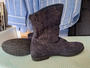 Stiefelette Marke THINK, Größe 39, Leder, Dunkelblau mit leichten Efekt Glitzer - Bild 1 von 4