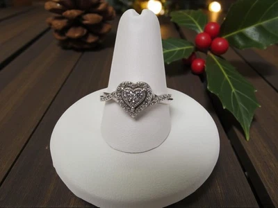 Sterling Silver 925 Heart Halo Diamond Ring Size 9 (2.71g) - Image 1 of 4