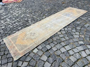 Antique rug Runner rug Turkish rug Bohemian rug Handmade rug Oushak rug - Picture 1 of 11