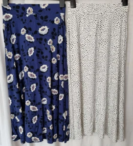 Marks & Spencer Jersey A Line Blue Floral or White & Black Spot Skirt - Picture 1 of 6