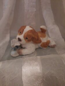 New ListingVintage Homco Porcelain Spaniel Puppy Chewing Shoe, #1405, 2.5" L, 5" T