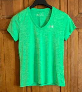 Women's Under Armour Short Sleeve Green V-Neck Top Tag Size M Loose heatgear - Picture 1 of 2