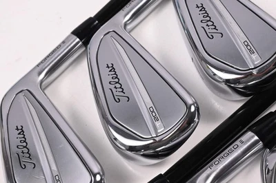 Titleist T200 2023 Irons / 5-PW / Stiff Flex Tensei AV Red AM(2) Shafts - Image 1 of 4