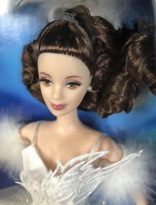 Ballerina Ballet Barbie Doll As The Swan Queen In Swan Lake Foto 1 de 4