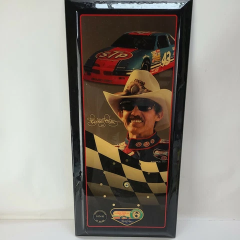 1992 Fan Appreciation Tour Richard Petty Clock 7432 of 20k Missing Clock hands Cover