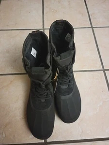 Size 10.5 - Adidas Yeezy 950 Boot 2023 Pirate Black  - Picture 1 of 8