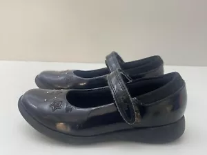 Clarks Black Patent Leather Girls Strap School Shoes Size Uk 10.5E EU 28.5 -B20 - Picture 1 of 7
