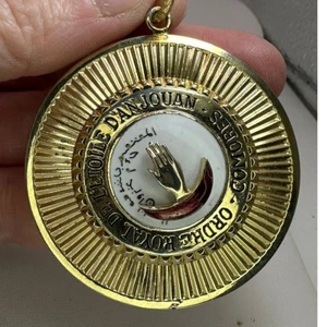 ORDRE ROYAL DE L'ETOILE D'ANJOUAN French Order CORO Vintage Gold PendantM-5053* - Picture 1 of 6