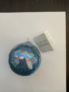 Glasauge Studio runde Kugel Ornament blaue Himbeere Diamant - Neu mit Etikett - Bild 1 von 2