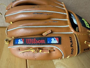 Wilson Baseball Glove Barry Bonds 10.5" - Picture 1 of 5