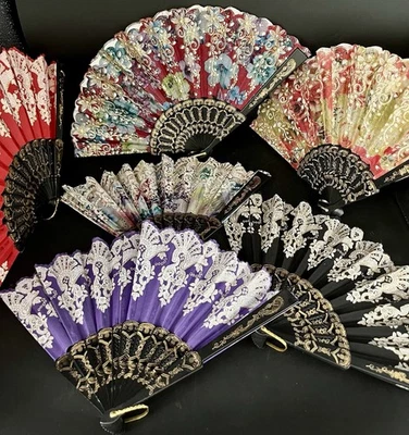 Lote de 6 ventiladores de mano plegables de tela bordada multicolor Foto 1 de 4