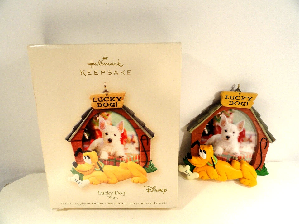 Ornamento Hallmark Keepsake "Lucky Dog Pluto" 2007 - Imagem 1 de 1