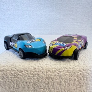 Metal Machines Mini Racing Car Stunt Toy Car Flip and Jump Stunt Car Set of 2 - Picture 1 of 9