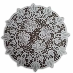 Fantastico nuovo tappetino da tavolo rotondo in pizzo/doily/tovagliolo bianco Ø 50 cm (20") elegante regalo - Foto 1 di 2