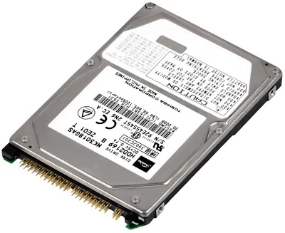 Disco Rigido Toshiba 30GB MK3018GAS 4200RPM 2MB ATA / IDE HDD2169 2.5" Pollici - Immagine 1 di 3