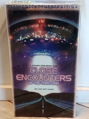 VTG VHS Close Encounters of the Third Kind 1998 Collectors Edition Horror Movie - Image 1 of 4