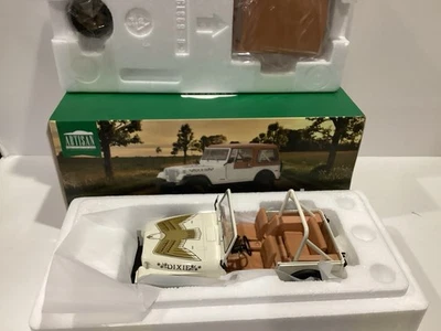 1/18 Greenlight Dixie 1979 Jeep CJ-7 Golden Eagle - Image 1 of 3