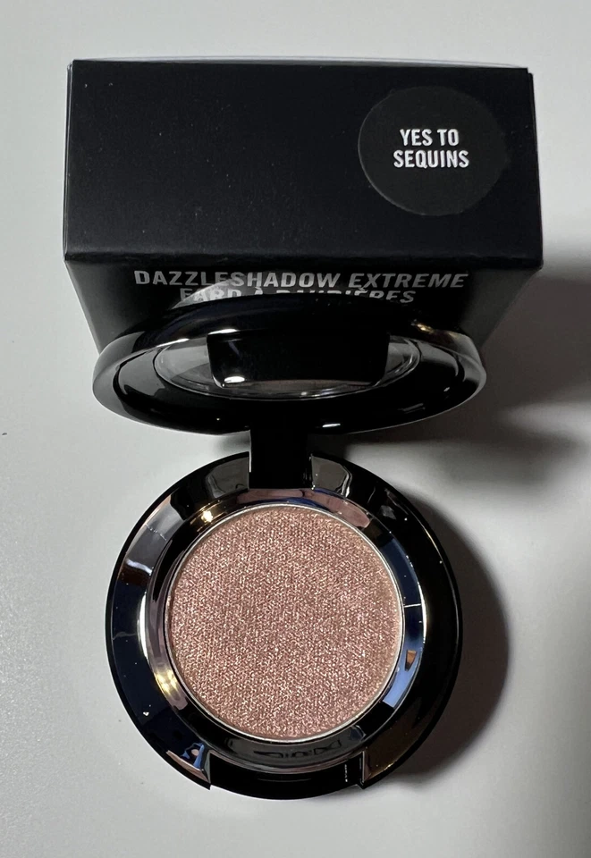 MAC Yes To Sequins Dazzleshadow Extreme New in Box - Image 1 of 1