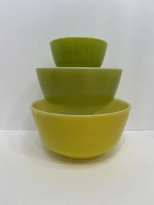Set Of Three Vintage Fire King Primary Green  Mixing Bowls, RARE . - Picture 1 of 10