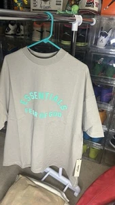 ESSENTIALS "Fear Of God" Heavy Jersey Crew Neck Size Medium (fits like 2X) - Bild 1 von 4