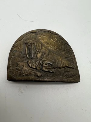 Hebilla de cinturón de morsa de latón se adapta a un cinturón de 1 3/4" excelente estado Foto 1 de 4