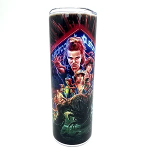 Taza de viaje de café Stranger Things temporada 3 20 oz - Imagen 1 de 19