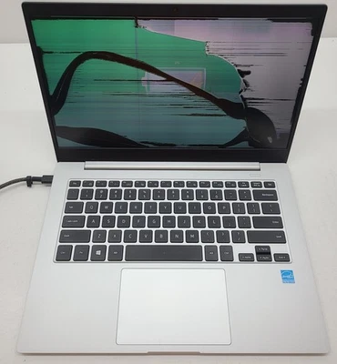 Portátil Samsung Galaxy Book Go Qualcomm Snapdragon 7C Gen 2 4 GB RAM SIN HD/OS (FL) Foto 1 de 4