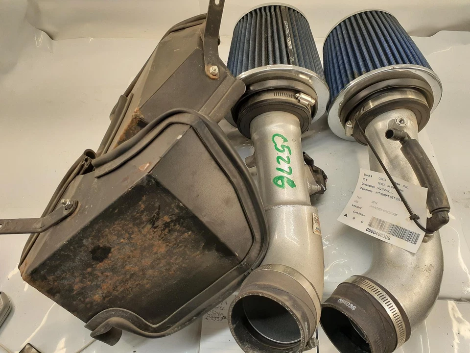 Conjunto de filtro de aire izquierdo usado se adapta a: Nissan 370z VQ35HR 2012 grado A izquierdo Foto 1 de 4