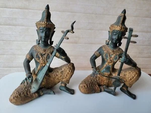 PAAR THAILÄNDISCHE HINDU VERGOLDETE BRONZE BUDDHA STATUE THAILÄNDISCHE MUSIKER - Bild 1 von 7