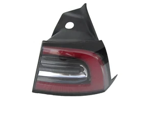 dp41008 Tesla Model 3 2017 2018 2019 2020 2021 2023 Rear RH Outer Tail Light OEM - Picture 1 of 7