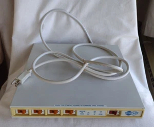 Tripp Lite CCI 6-12 Transient Voltage Surge Suppressor 6-Outlet Command Console - Picture 1 of 14