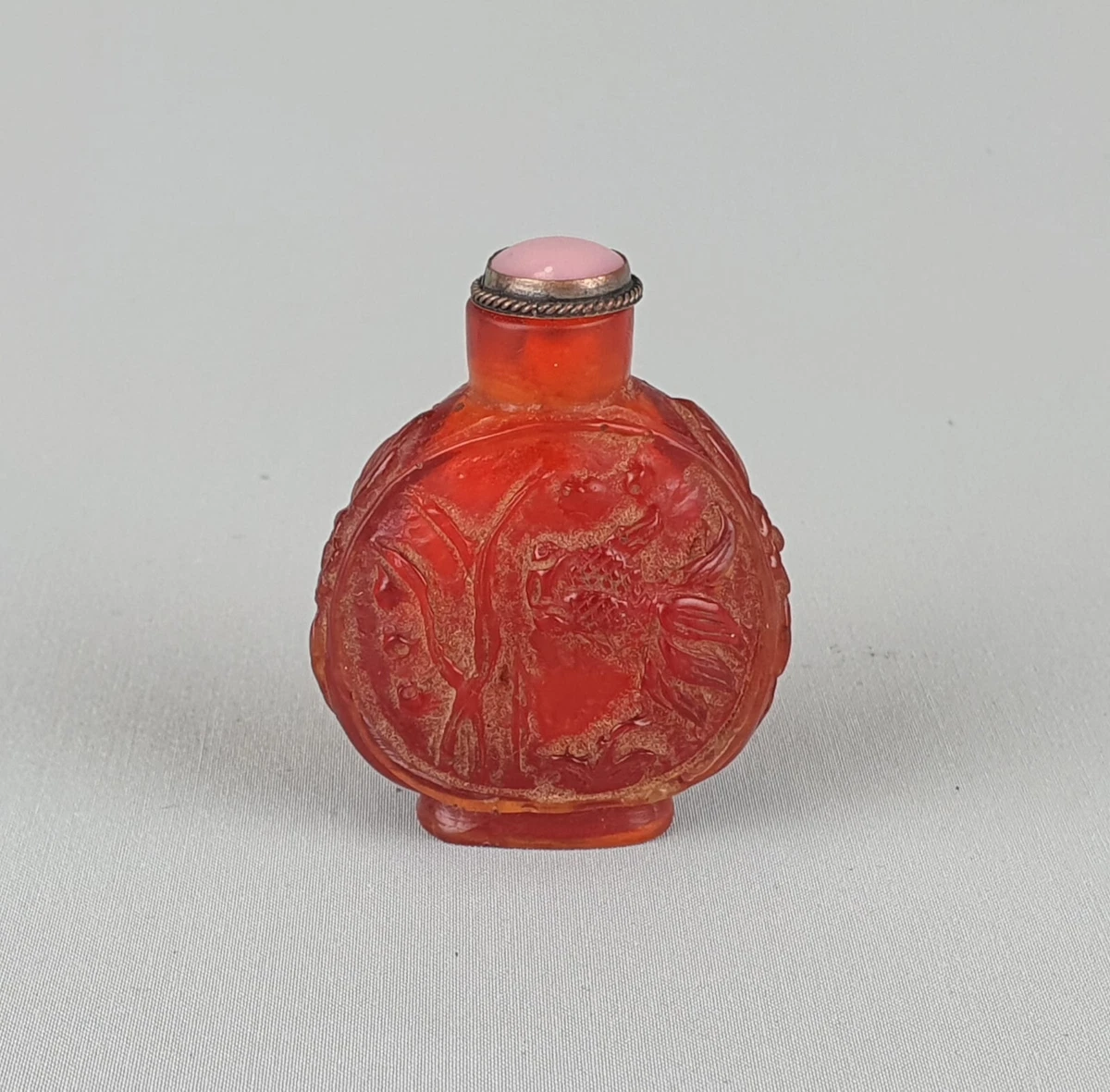 天然　琥珀　鼻煙壺 雕刻 アンティーク 置物 天然琥珀鼻煙壺 雕刻 アンティーク 置物