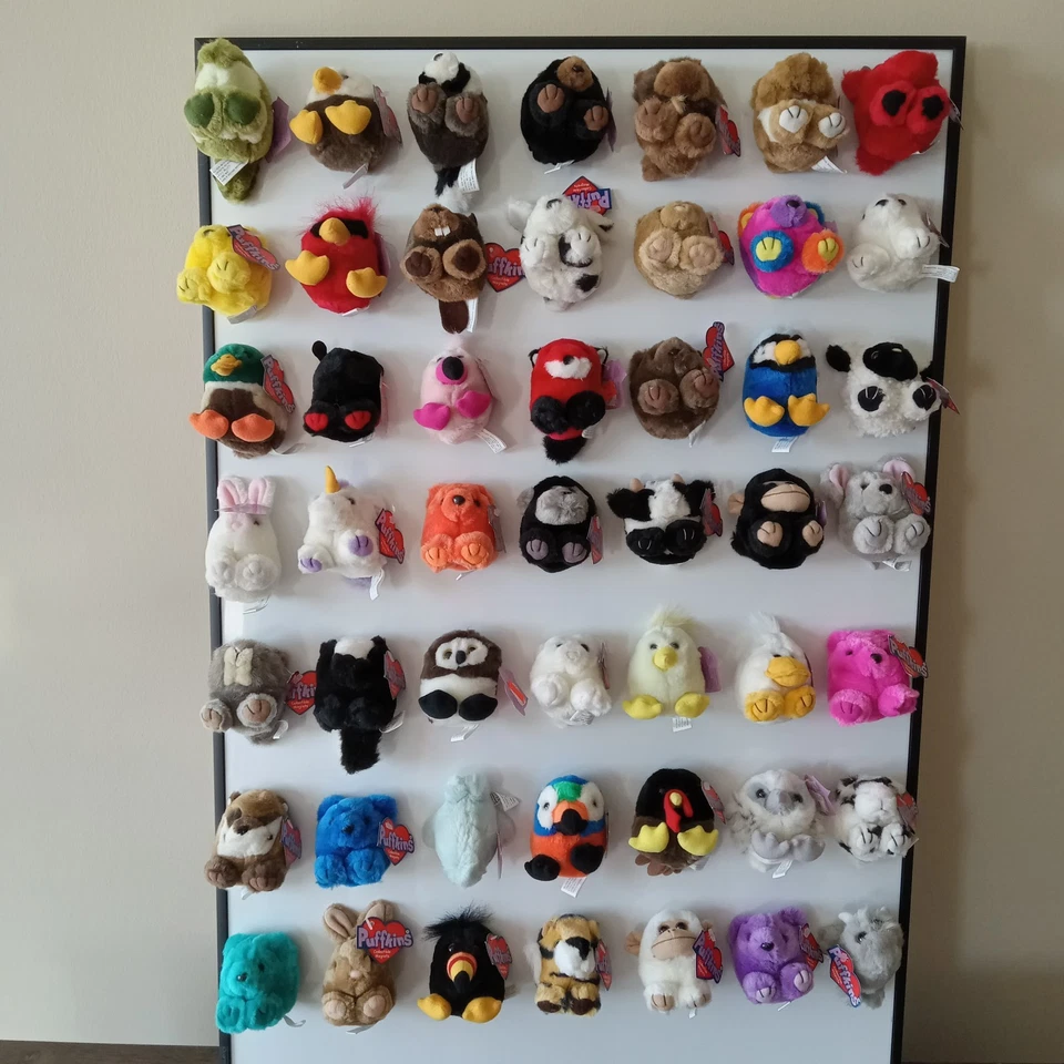 Лот из 49 коллекционных мягких магнитов для животных Puffkin (плюшевые магниты), от Swibco - Изображение 1 из 4