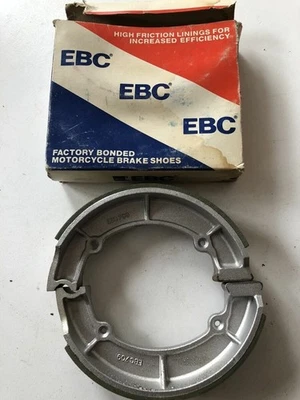 Zapatas de freno traseras EBC estándar EBC709 Kawasaki KZ550 KZ650 KZ750 Foto 1 de 4