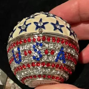Art Form Fine Collectibles - "Having a Ball" Soccer Ball Trinket Box, New in Box - Picture 1 of 9