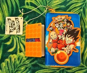 Dragon Ball Z - LIMITED EDITION Loungefly Exclusive 35th Anniversary GITD Wallet - Bild 1 von 8