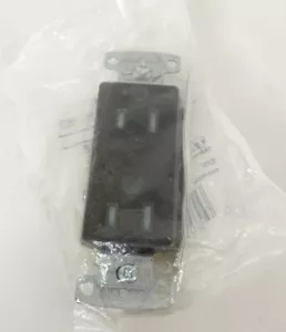 NEW Hubbell 15A Brown Residential Decorator Receptacle Outlet RRD15STRZ WAL12 - Picture 1 of 2