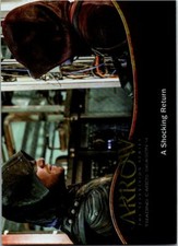 2017 Cryptozoic Arrow Season 4 Foil Card #35 A Shocking Return 