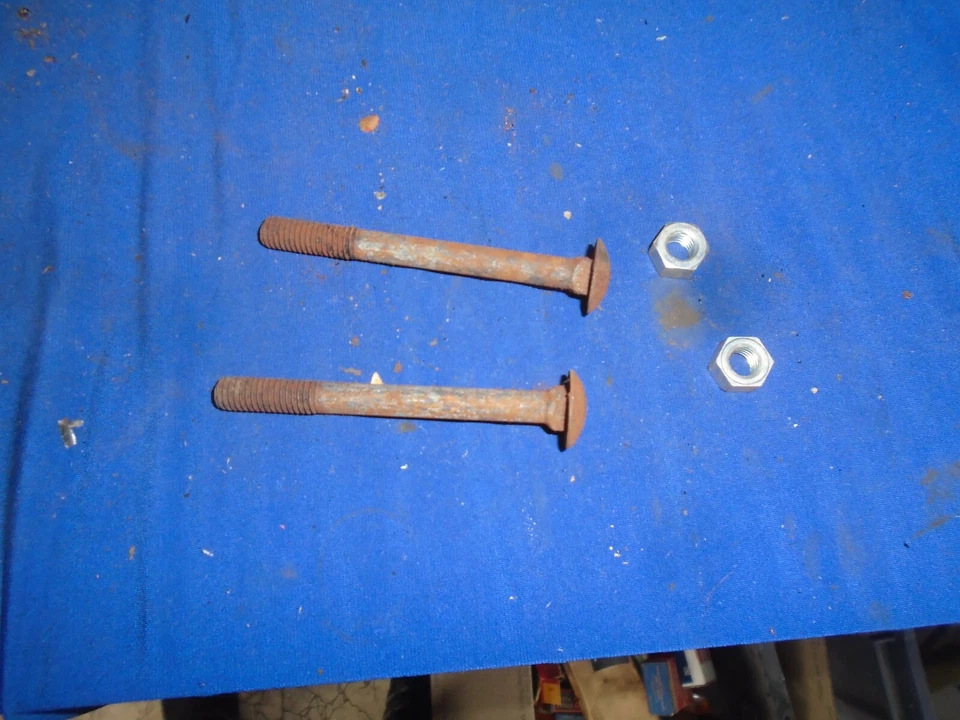 Juego de pernos grillete de resorte Pontiac 1937-1954 37,38,39,40,42,48 Foto 1 de 1