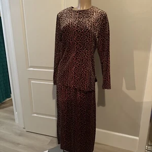 Falda y top para mujer Sag Harbor S de terciopelo con estampado animal - Imagen 1 de 5