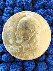 1971-S Eisenhower Silver Dollar - Regular Strike -.400 Silver - AU-MS Condition - Picture 1 of 8