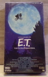 VINTAGE NEW SEALED 1988 ET THE EXTRA TERRESTRIAL ALIEN VHS TAPE GREEN - Picture 1 of 8
